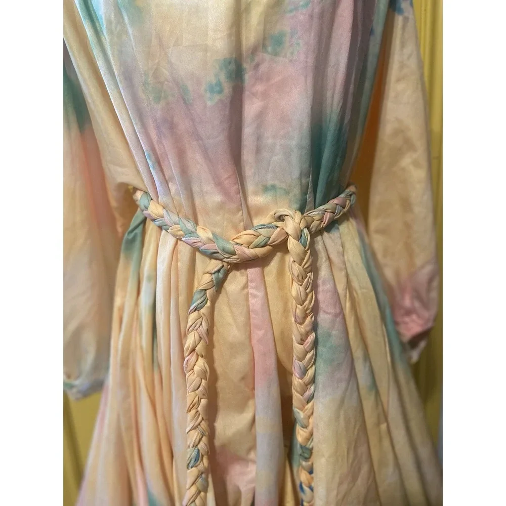 The Unbranded Brand pastel tie